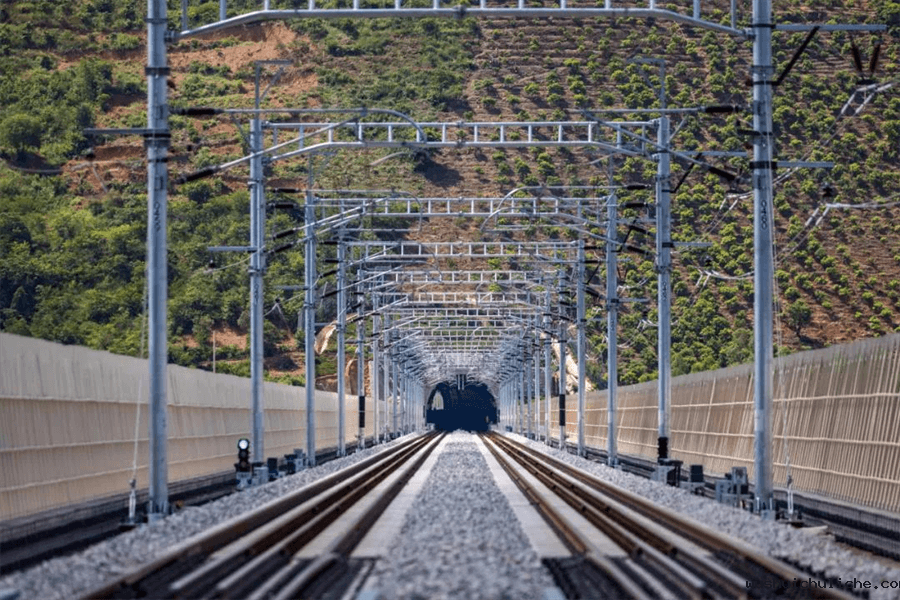 伟德竞彩网App定向声技术助力中老铁路安全运行